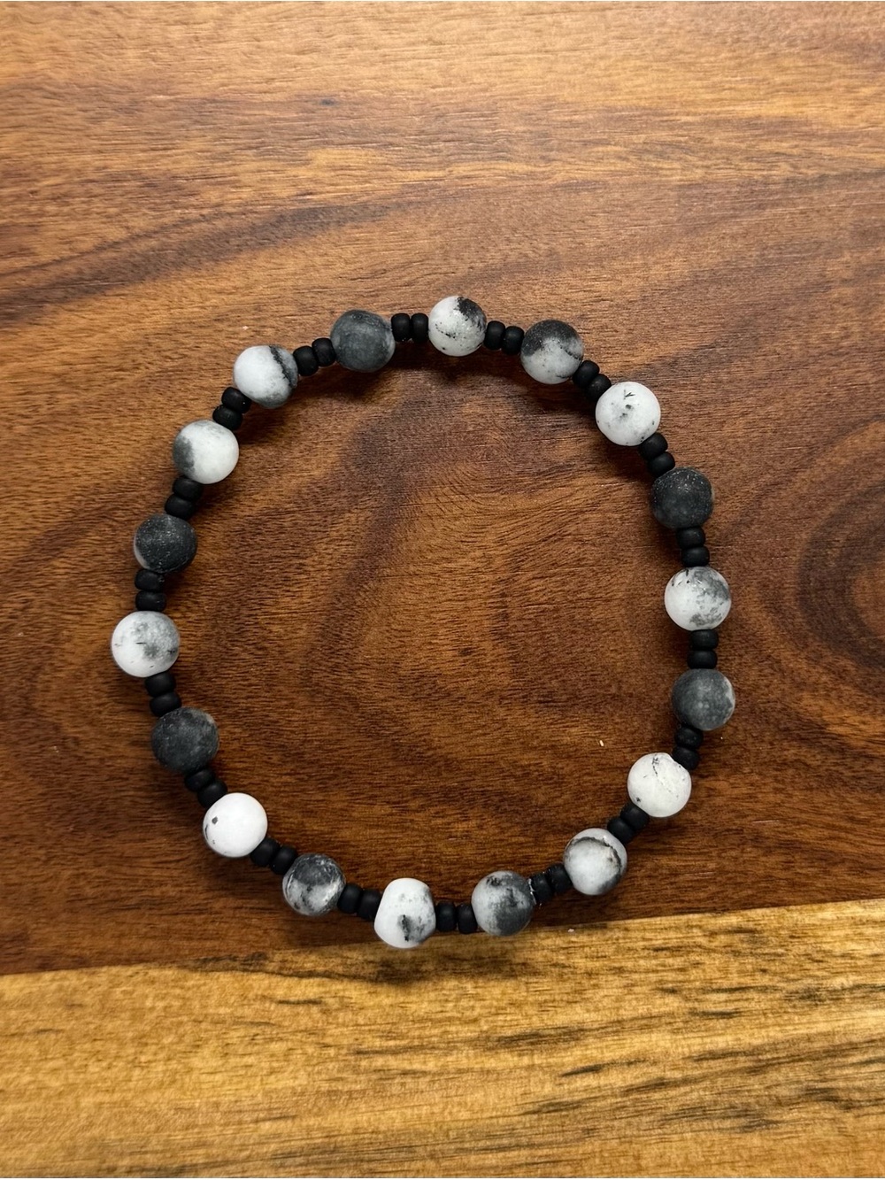 ✨ Handmade Howlite Stretch Bracelet ✨